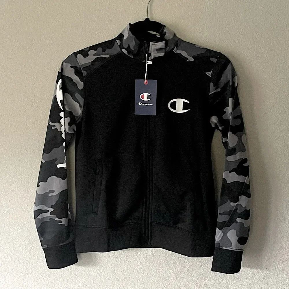 NWT! Big Boys Champion Black with Camo Front Zip Jacket. Size Medium.